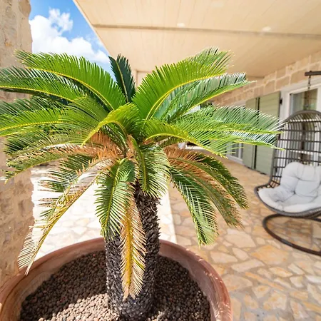 Luxury Lovely Decorated Seaside With Private Pool Villa *